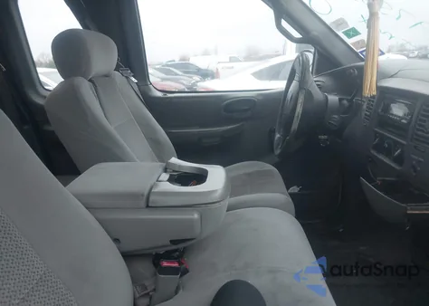 2000 Ford F-150 Xl/Xlt z USA, uszkodzony, nr VIN 1FTZX0721YKB25941